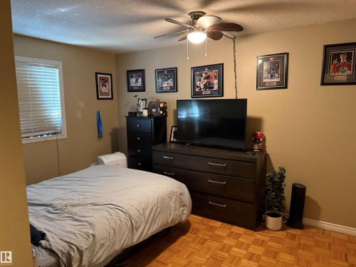 18207 74 Avenue Nw, Edmonton, AB 