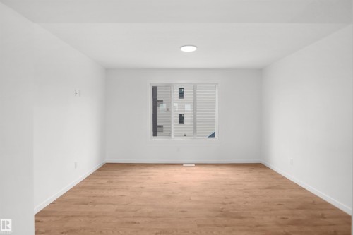 #100 3705 141 St Sw, Edmonton, AB - Indoor Photo Showing Other Room