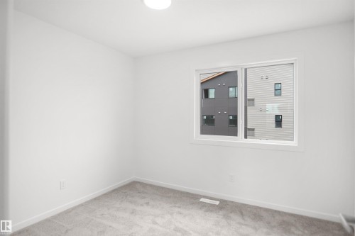 #100 3705 141 St Sw, Edmonton, AB - Indoor Photo Showing Other Room
