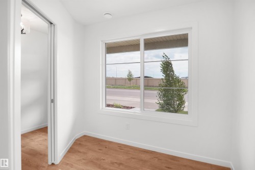#100 3705 141 St Sw, Edmonton, AB - Indoor Photo Showing Other Room