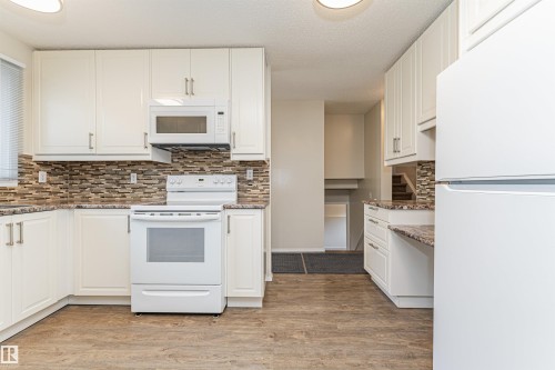 9810 98A Avenue, Morinville, AB 