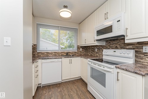 9810 98A Avenue, Morinville, AB 