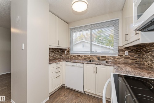 9810 98A Avenue, Morinville, AB 