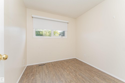 9810 98A Avenue, Morinville, AB 
