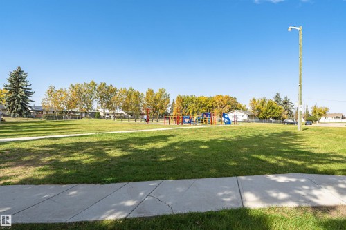9810 98A Avenue, Morinville, AB 