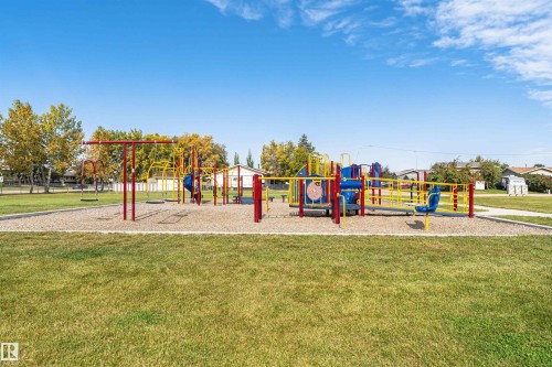9810 98A Avenue, Morinville, AB 