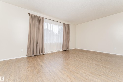 9810 98A Avenue, Morinville, AB 