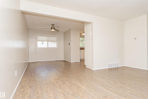 9810 98A Avenue, Morinville, AB 