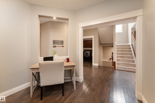 Wood-finish flooring - 6613 31 Avenue, Beaumont, AB 