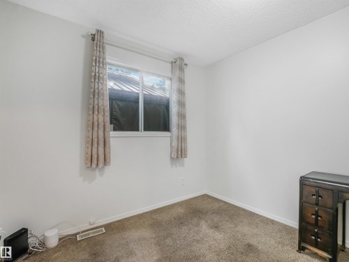 3467 39 Street Nw, Edmonton, AB 