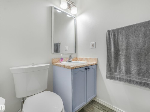 3467 39 Street Nw, Edmonton, AB 