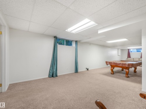 3467 39 Street Nw, Edmonton, AB 