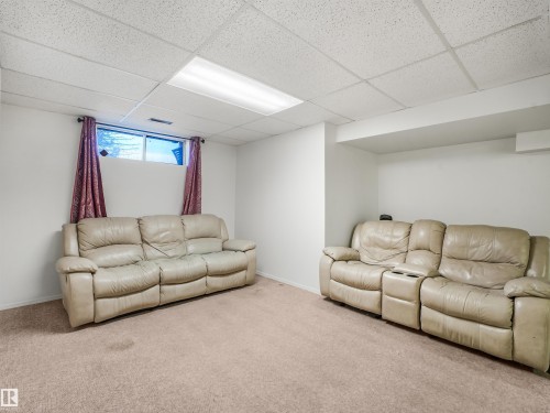 3467 39 Street Nw, Edmonton, AB 