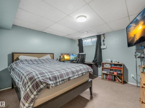 3467 39 Street Nw, Edmonton, AB 