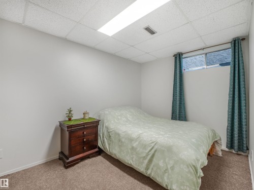 3467 39 Street Nw, Edmonton, AB 