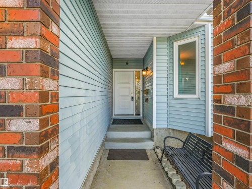 3467 39 Street Nw, Edmonton, AB 