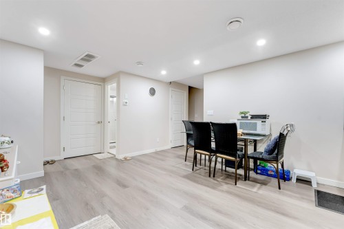 1264 25 Avenue Nw, Edmonton, AB 