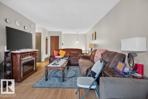 10033 155 Street Nw, Edmonton, AB 