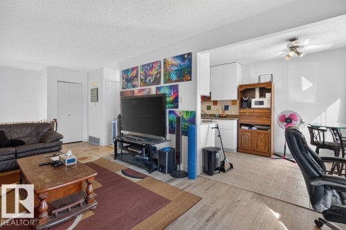 10033 155 Street Nw, Edmonton, AB 