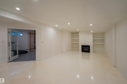 111 Blackburn Drive Sw, Edmonton, AB 