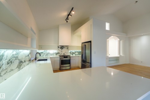 111 Blackburn Drive Sw, Edmonton, AB 