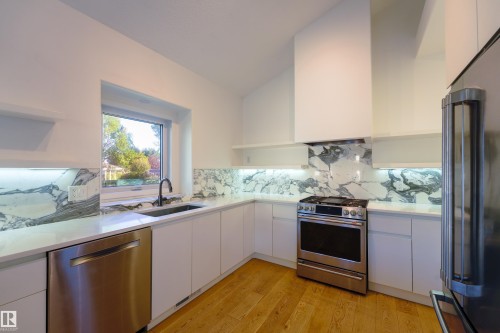 111 Blackburn Drive Sw, Edmonton, AB 