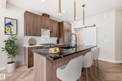 2617 62 Street SW  Edmonton, AB T6X 3G3