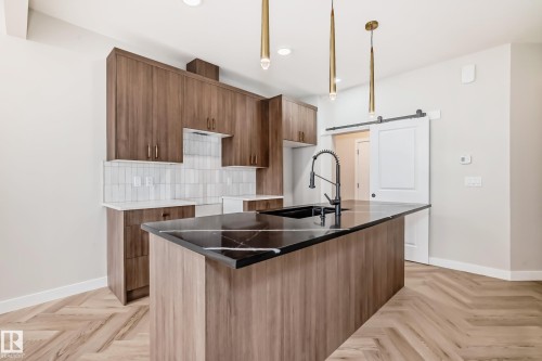 2617 62 Street Sw, Edmonton, AB 