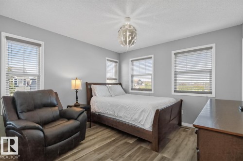 424 Simmonds Way, Leduc, AB 