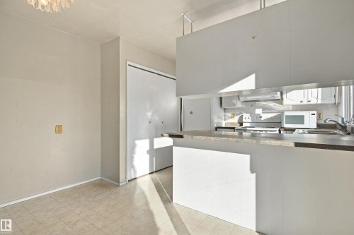 3143 78 St Nw, Edmonton, AB 