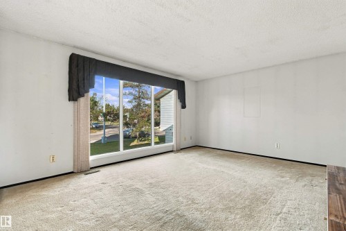 3143 78 St Nw, Edmonton, AB 
