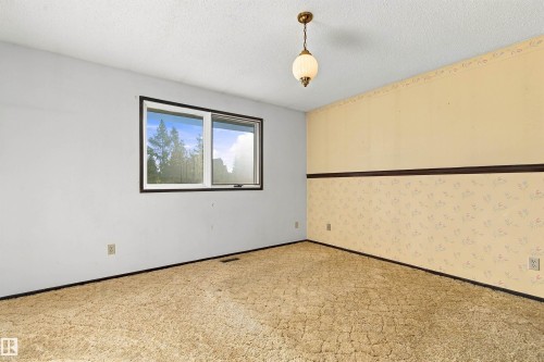 3143 78 St Nw, Edmonton, AB 