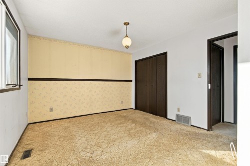 3143 78 St Nw, Edmonton, AB 