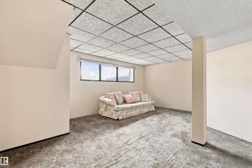 3143 78 St Nw, Edmonton, AB 