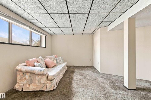 3143 78 St Nw, Edmonton, AB 