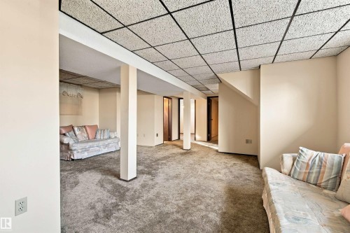 3143 78 St Nw, Edmonton, AB 
