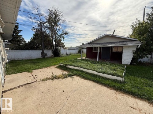 4444 30 Street Northwest , Edmonton, AB T6T 1H1 4