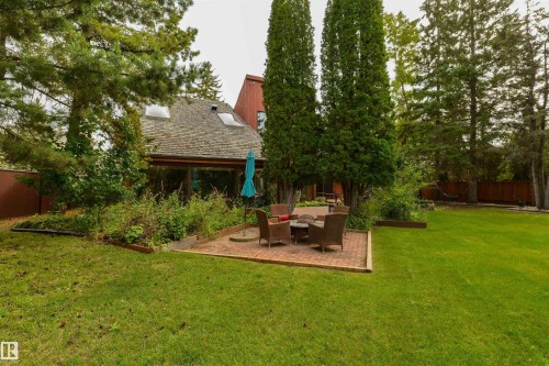 9 Wolf Willow Point(E) Nw, Edmonton, AB 