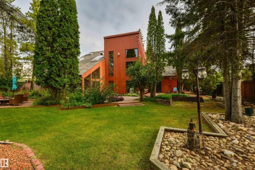 9 Wolf Willow Point(E) Nw, Edmonton, AB 