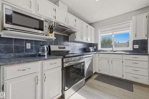 3519 33 Avenue Nw, Edmonton, AB 