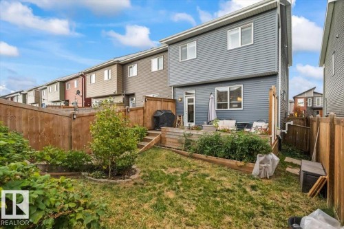 2675 Maple Way Nw, Edmonton, AB 
