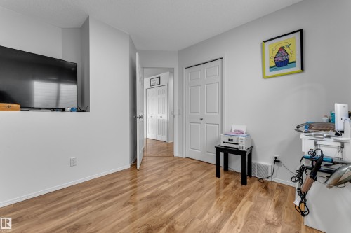 1233 Ormsby Lane Nw, Edmonton, AB 
