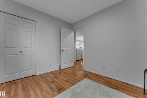1233 Ormsby Lane Nw, Edmonton, AB 