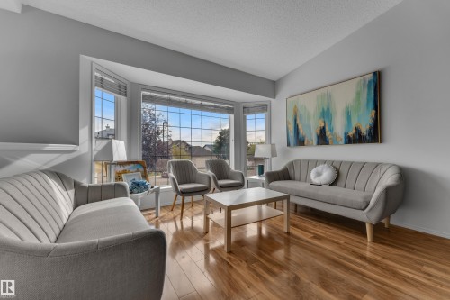 1233 Ormsby Lane Nw, Edmonton, AB 