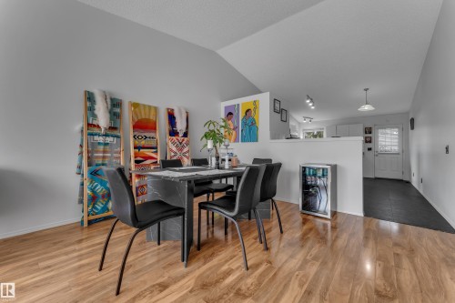 1233 Ormsby Lane Nw, Edmonton, AB 