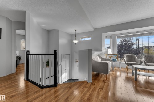 1233 Ormsby Lane Nw, Edmonton, AB 