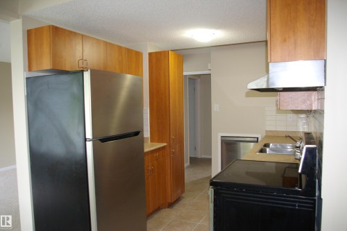83 Amberly Court Nw, Edmonton, AB 