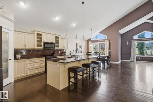 1209 Cunningham Drive Sw, Edmonton, AB 