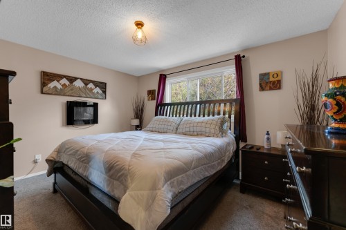 1920 145 Avenue Nw, Edmonton, AB 