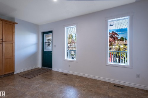 4909 57 Avenue, Stony Plain, AB 